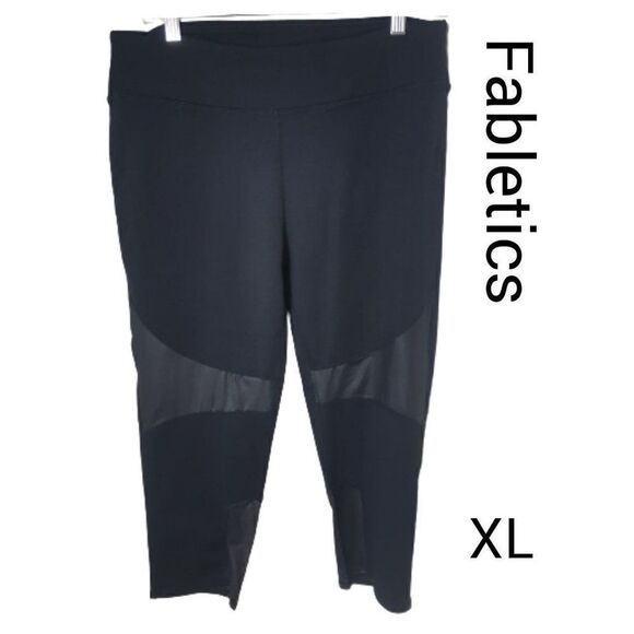 Fabletics Women's Black Capri Mid Rise Stretch Inset Workout Capri XL - Picture 1 of 6